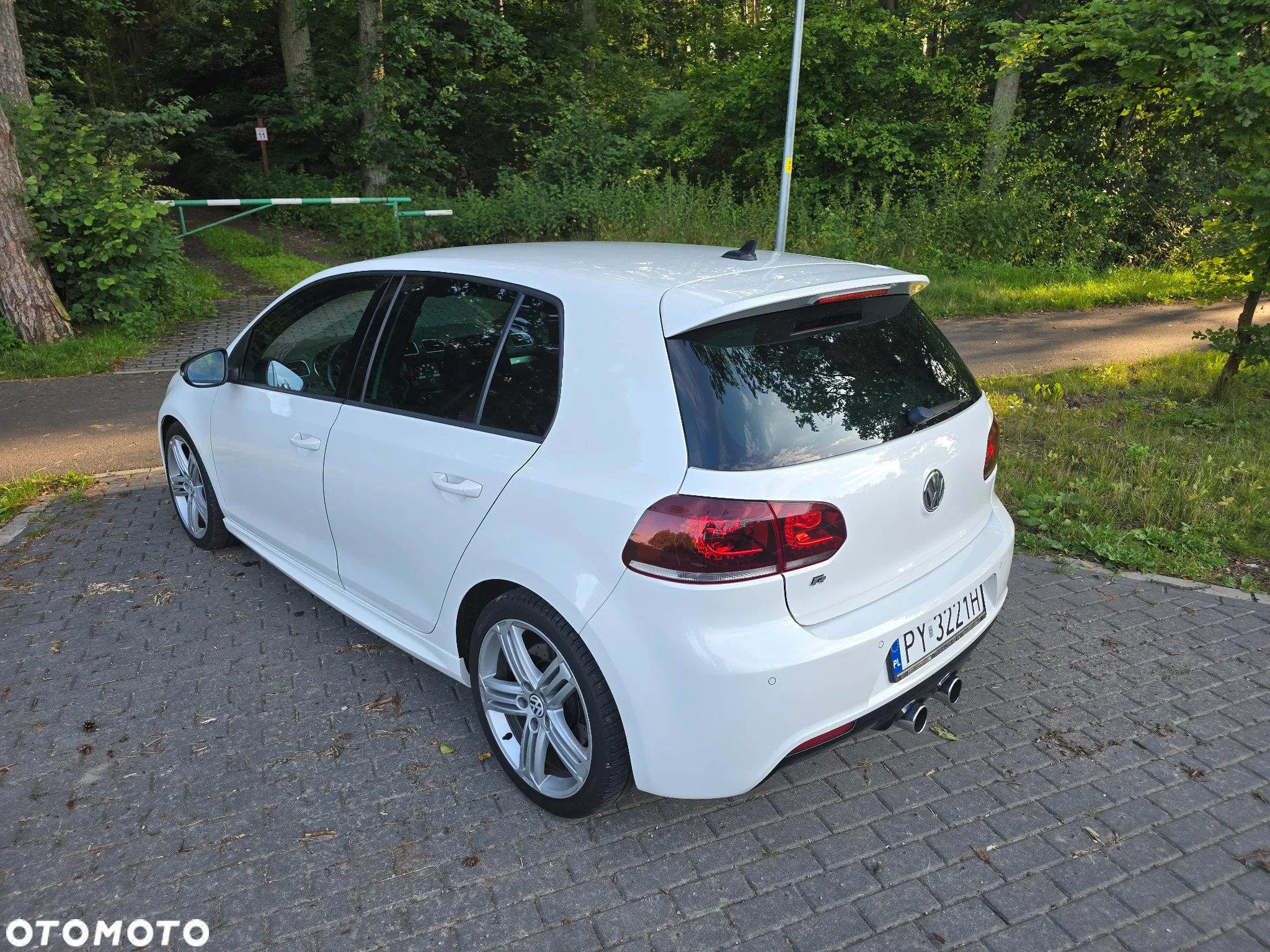 Volkswagen Golf VI 2.0 TSI 4Mot R DSG - 19