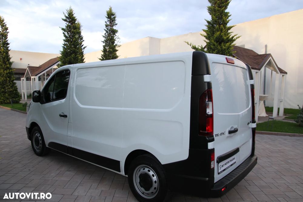 Renault Trafic - 7