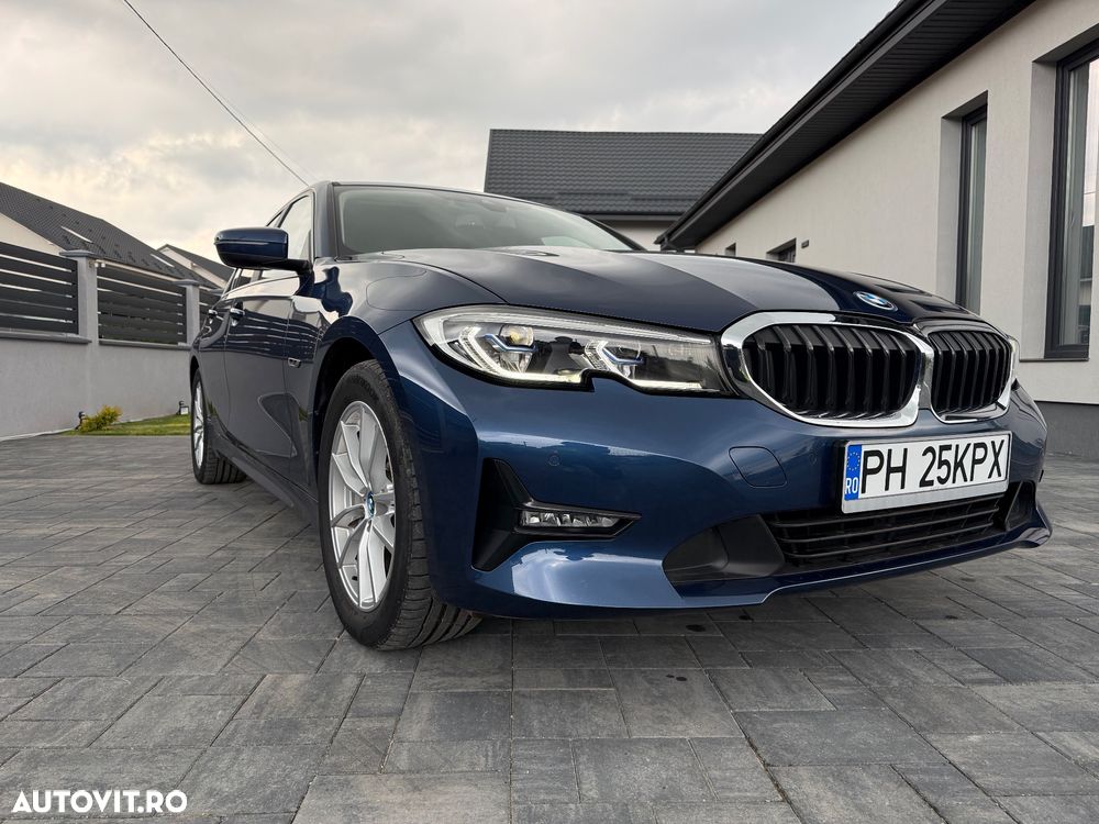 BMW Seria 3 330e Aut. Luxury Line - 15
