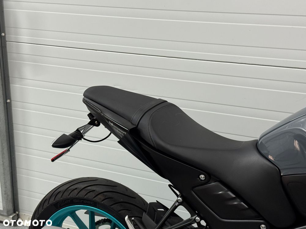 Yamaha MT - 5