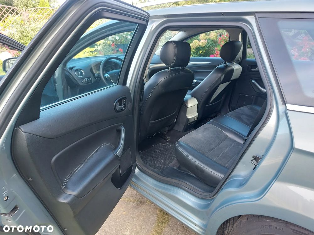 Ford Mondeo 2.0 TDCi Titanium X - 21