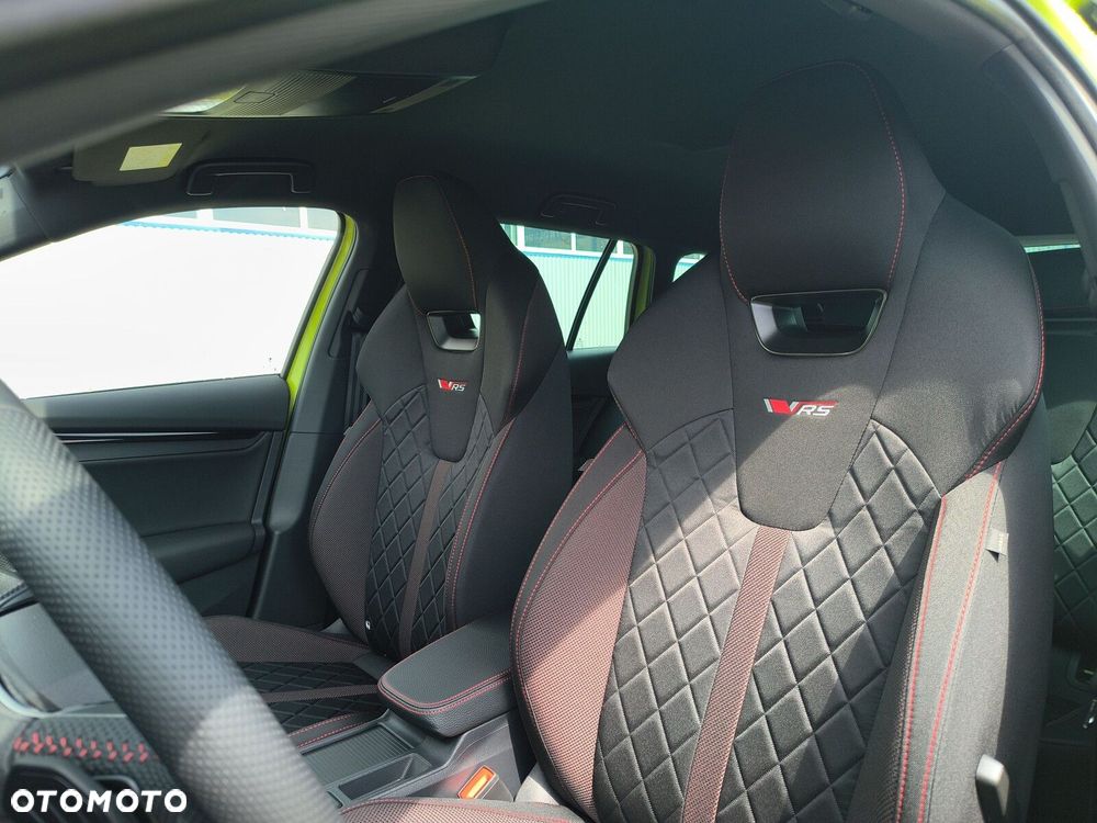 Skoda Octavia 2.0 TSI RS DSG - 12