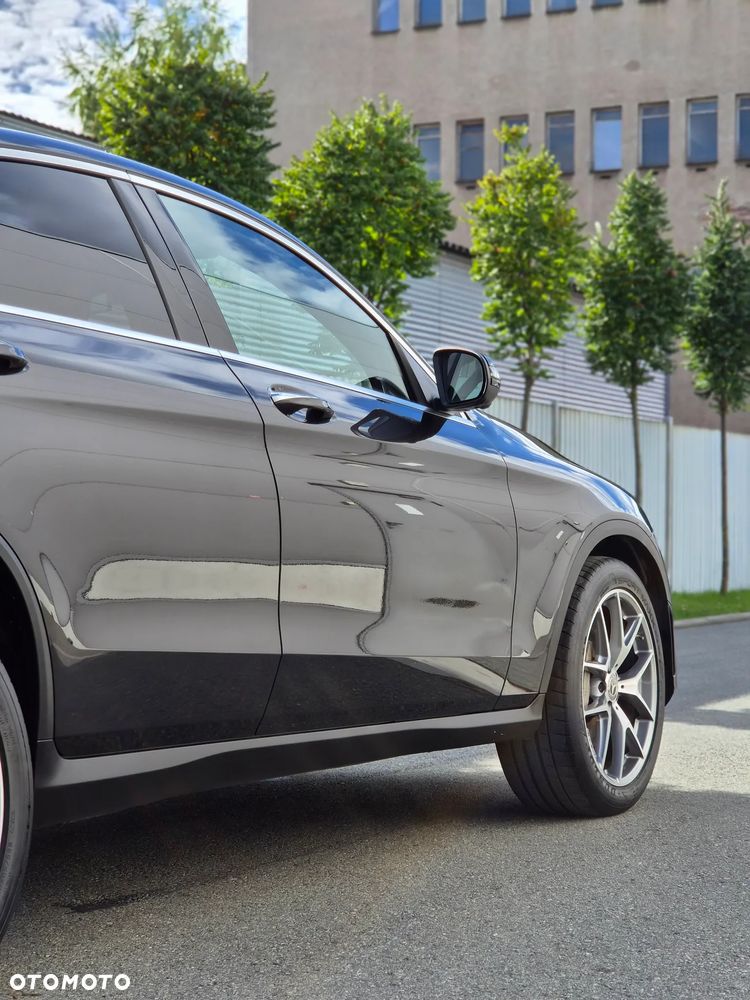 Mercedes-Benz GLC - 29