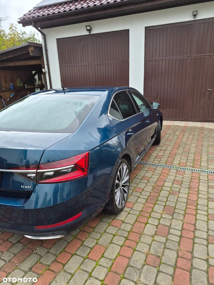 Skoda Superb 2022 photo 2
