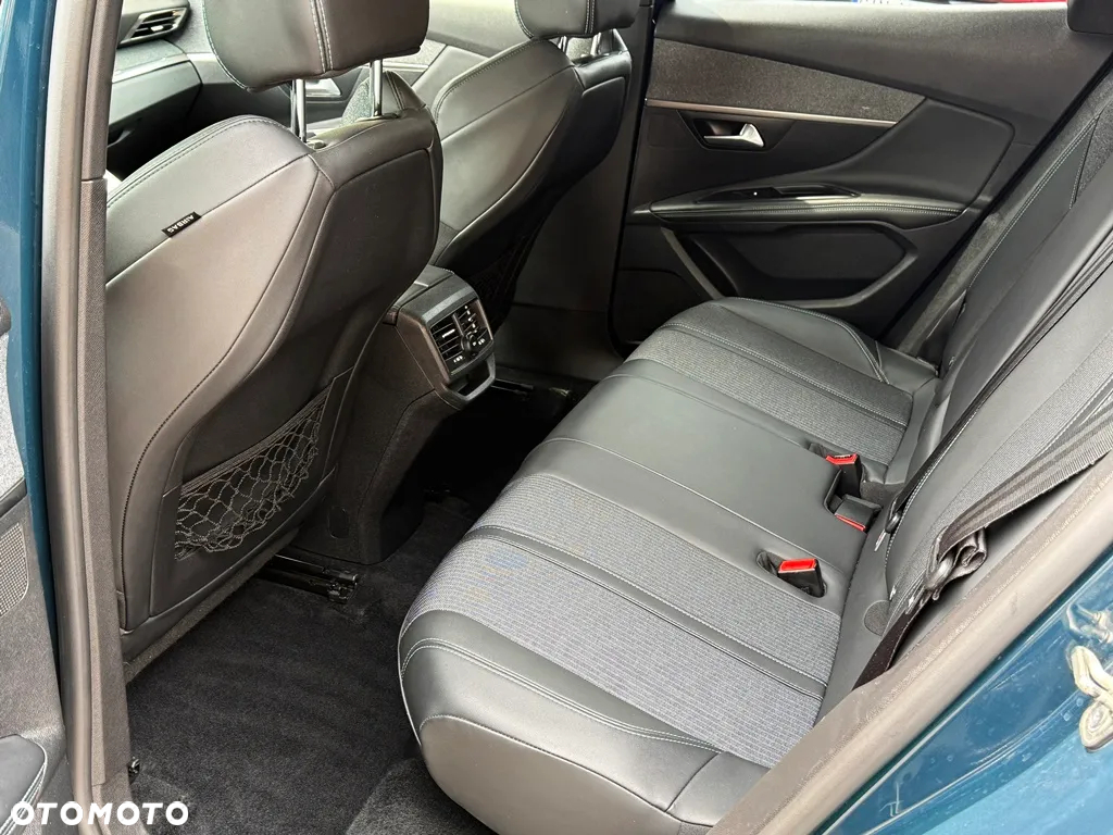 Peugeot 3008 1.5 BlueHDi Allure S&S EAT8 - 28