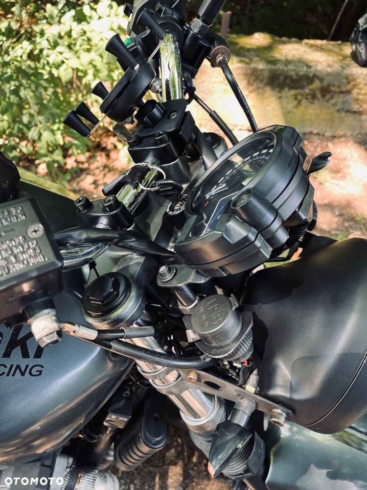 Kawasaki ZR - 21