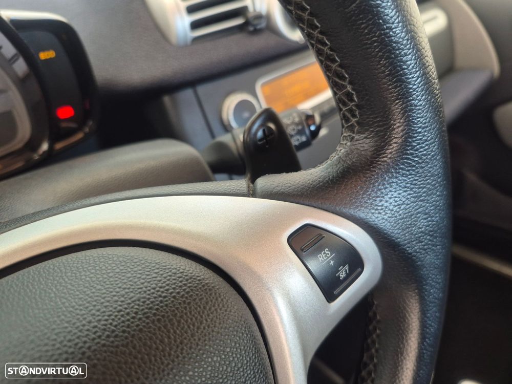 Smart ForTwo Coupé 1.0 mhd Passion 71 - 12