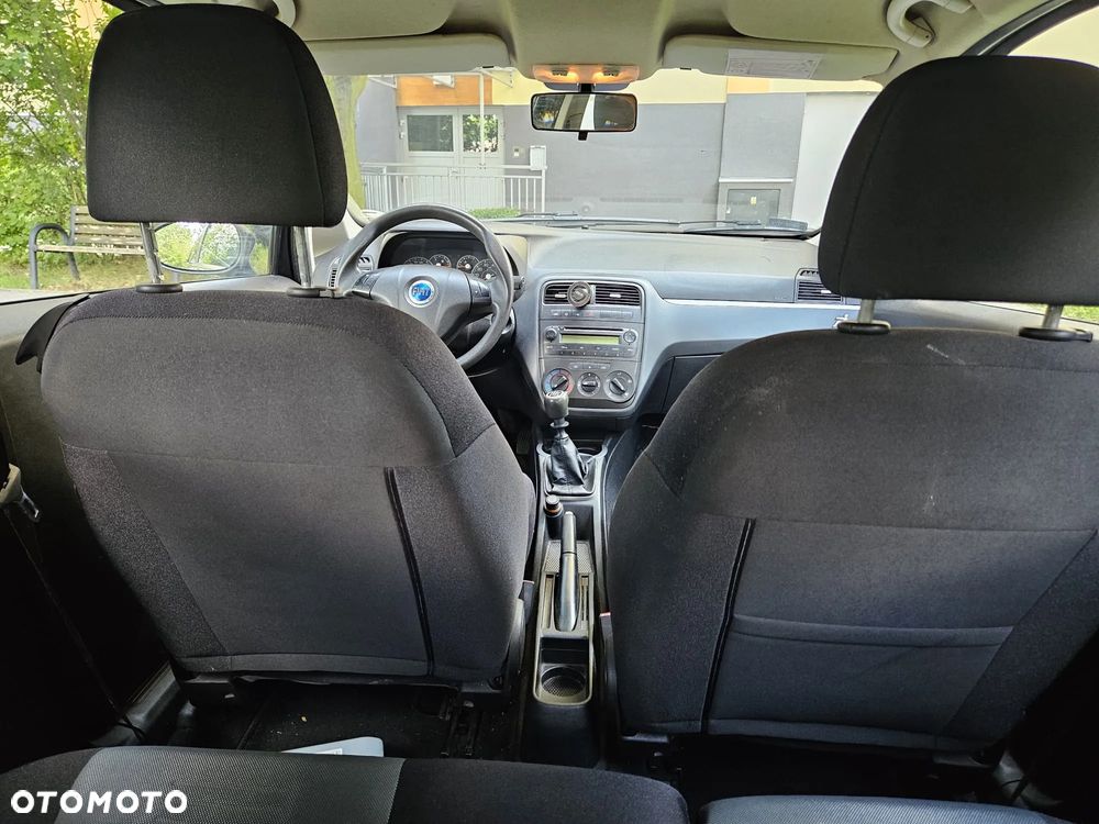 Fiat Grande Punto 1.4 16V Emotion - 6