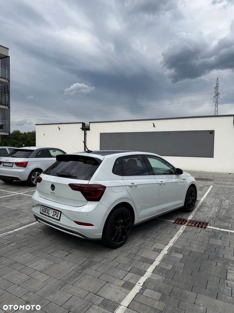 Volkswagen Polo - 4