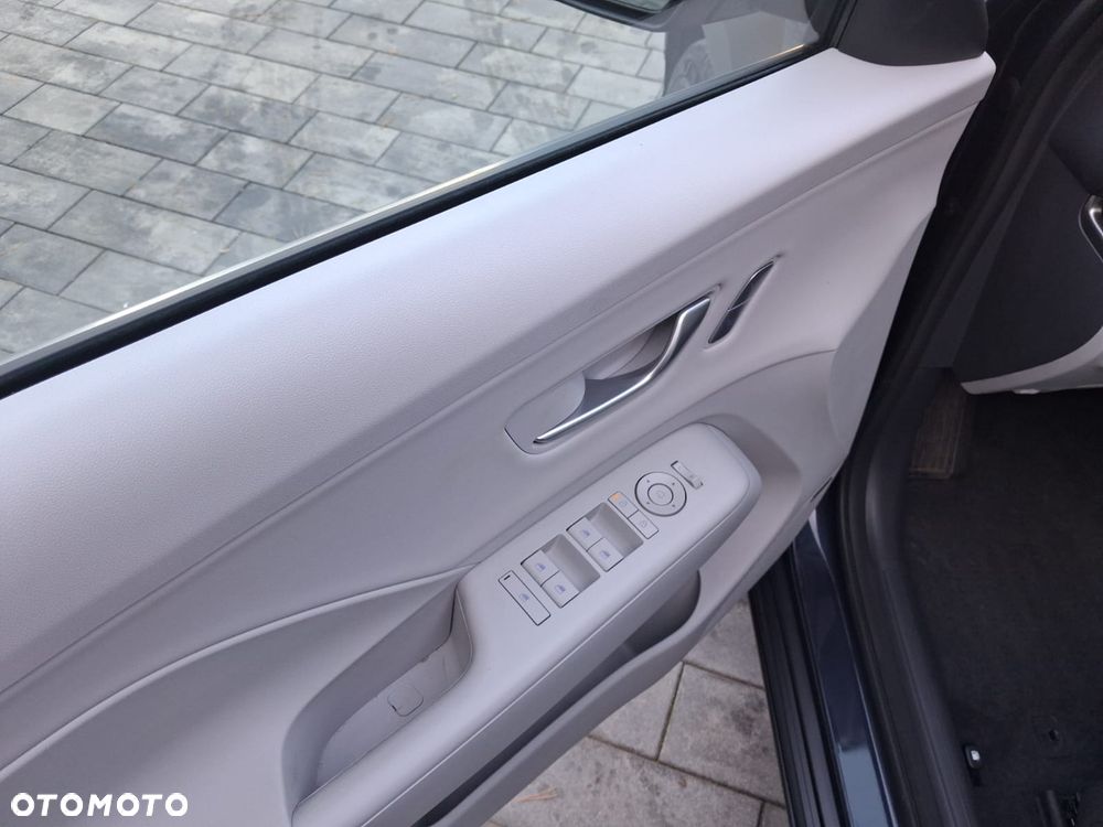 Hyundai Kona 1.6 GDI Hybrid Platinum DCT - 22