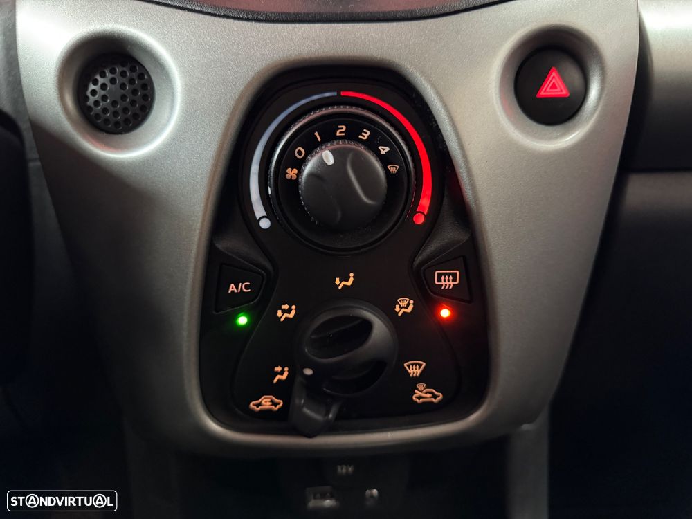 Toyota Aygo 1.0 X-Play+AC - 27