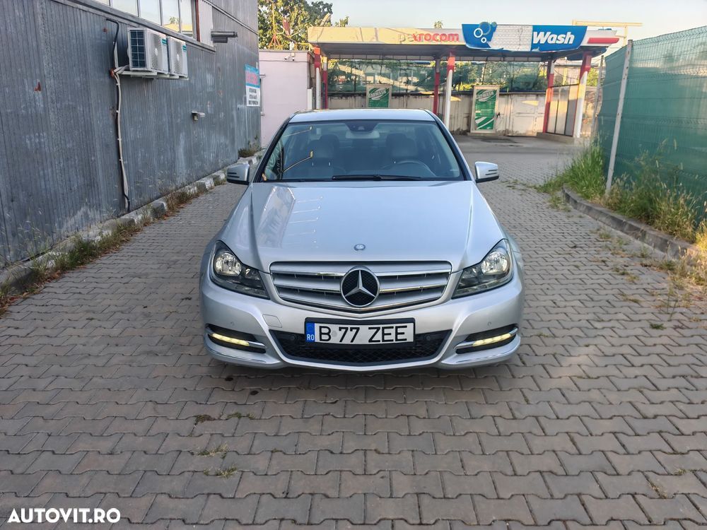Mercedes-Benz C 180 CGI BlueEFFICIENCY - 1