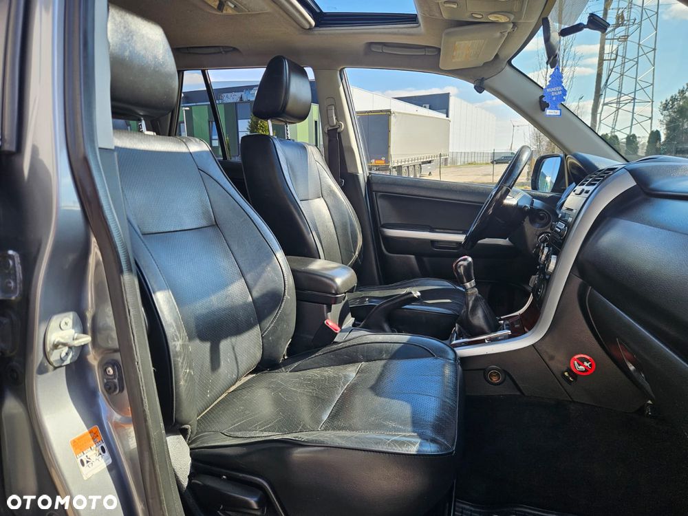 Suzuki Grand Vitara - 11