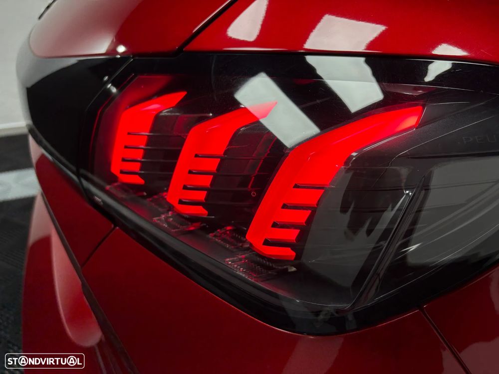 Peugeot 208 1.2 PureTech Allure EAT8 - 22