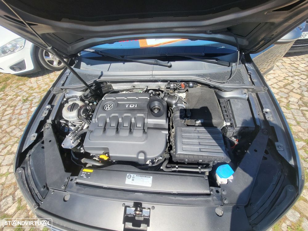 VW Passat - 8