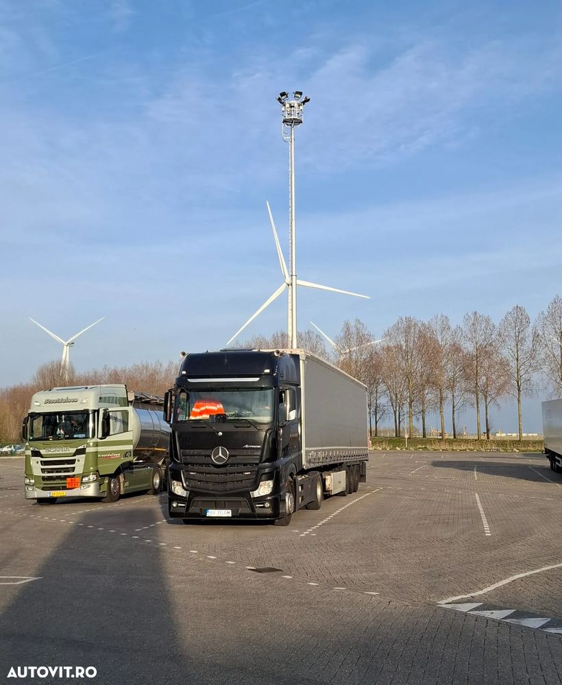 Mercedes-Benz Actros - 18
