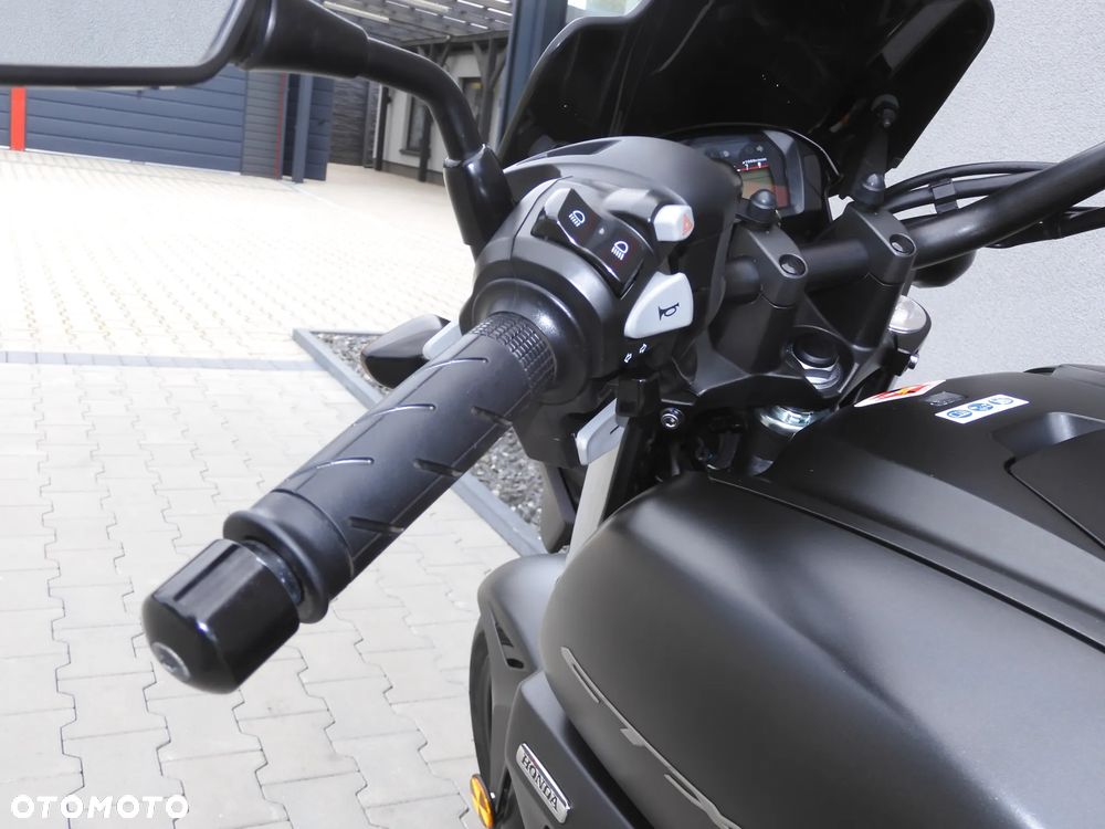Honda CTX - 34