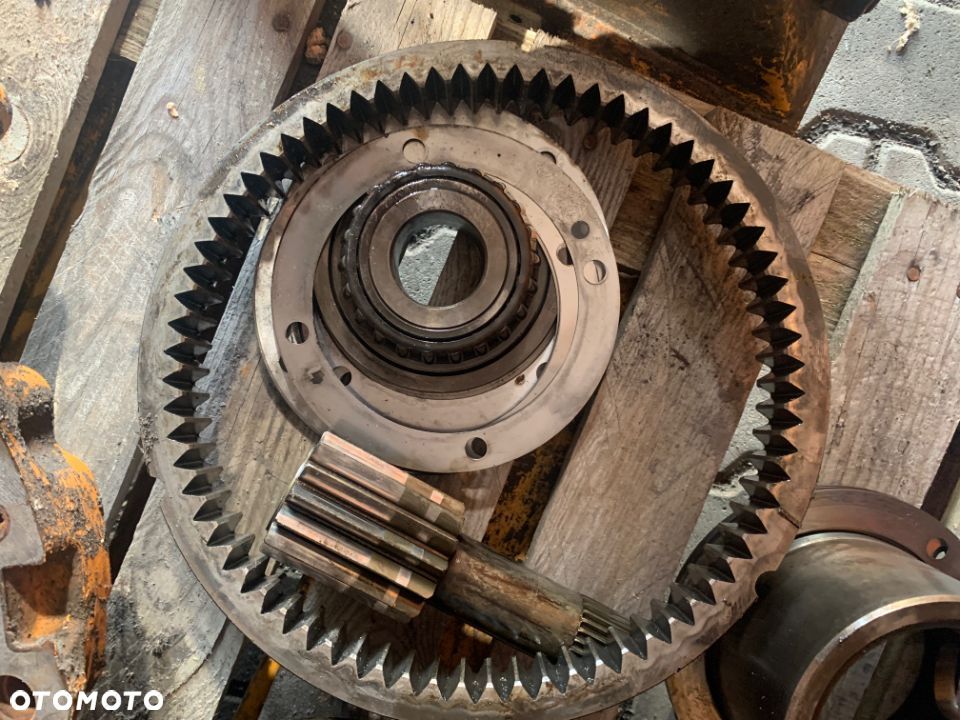 Części tylnego mostu do CASE 580K Super zwolnica, tryb talerzowy, atak 9/55 satelity - 4