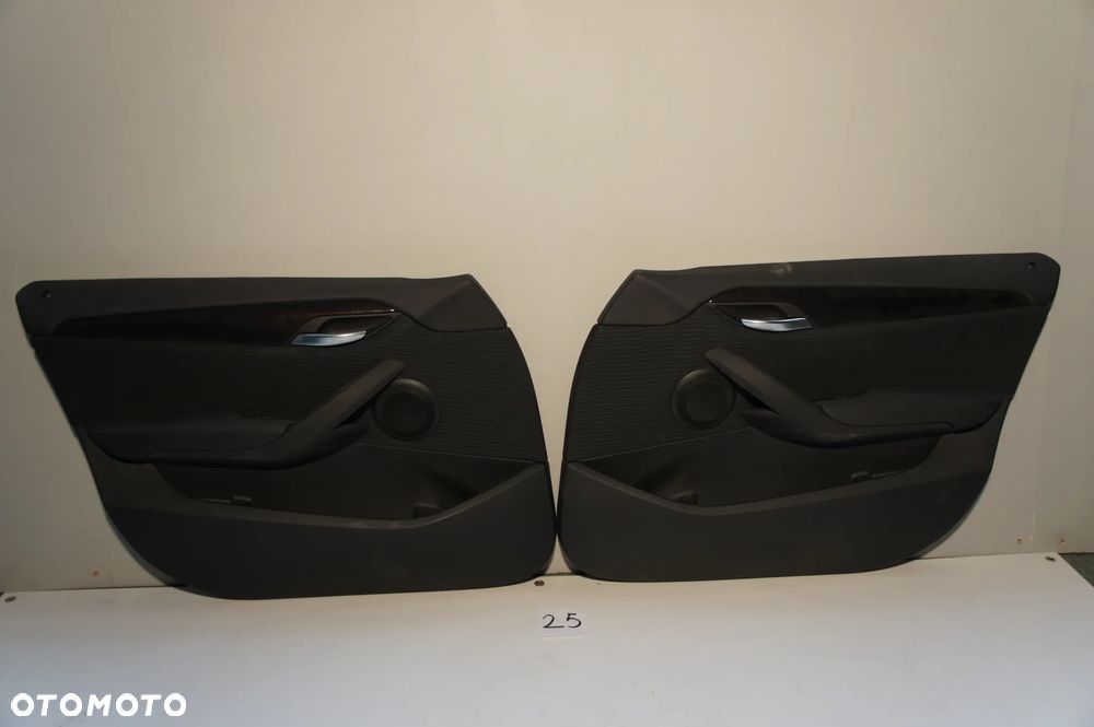 NR 25 Boczki drzwi do BMW X1 E84 - 1