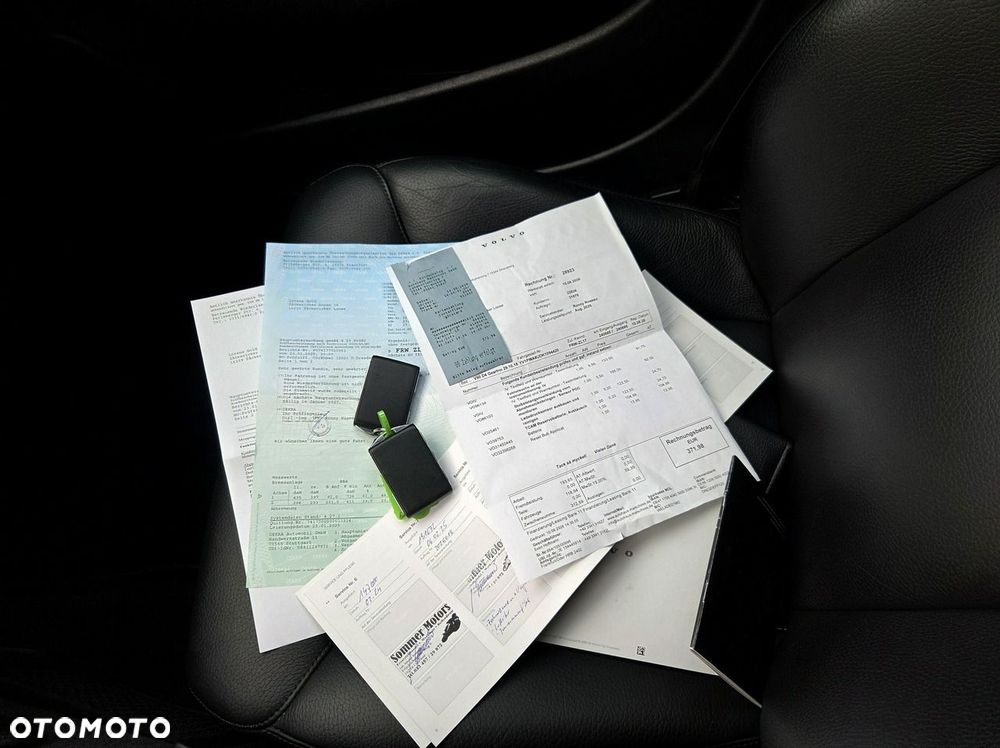 Volvo V90 D4 SCR Momentum - 24