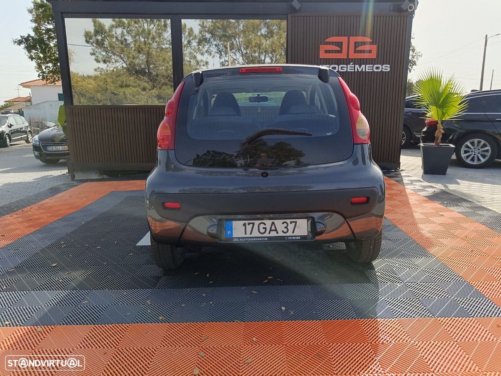 Peugeot 107 1.0 Urban - 8