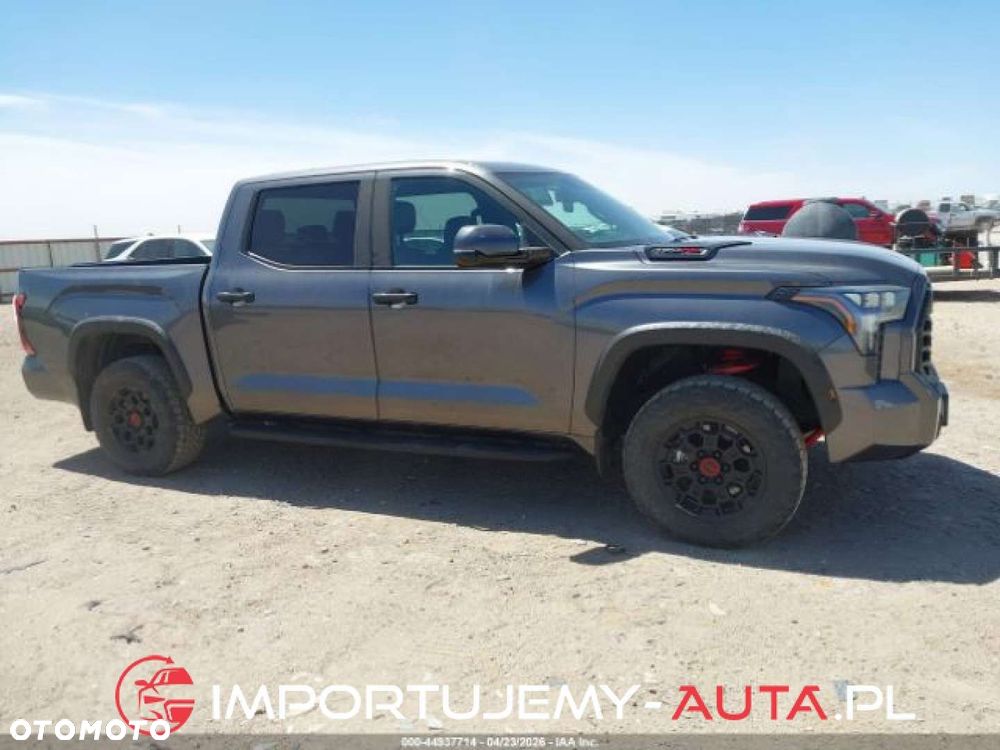 Toyota Tundra - 8