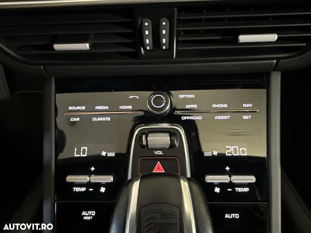 Porsche Cayenne Turbo - 20