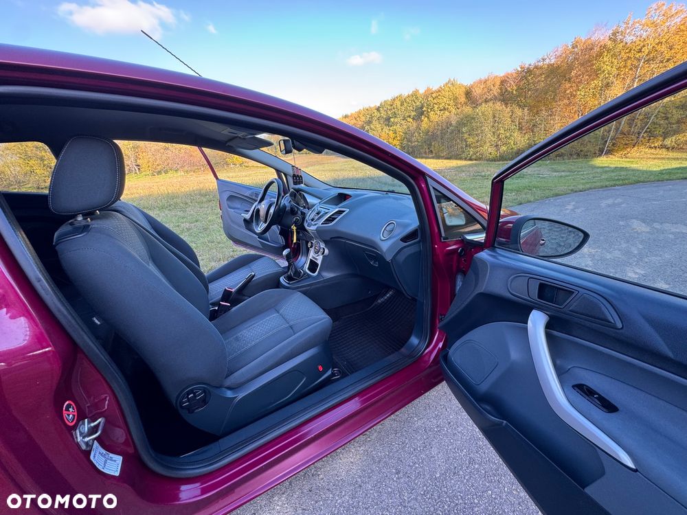 Ford Fiesta - 26