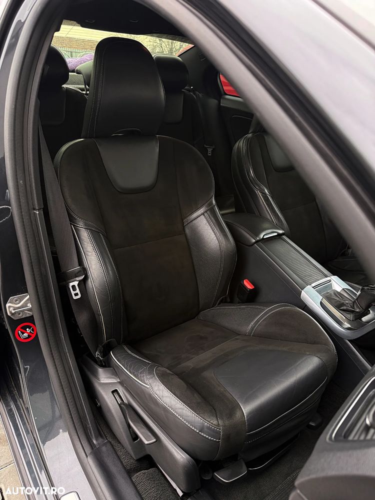 Volvo S60 D3 Geartronic RDesign - 24