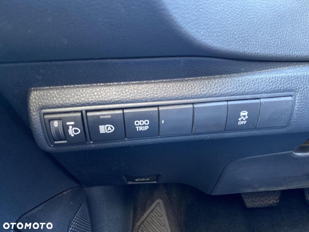 Toyota Corolla 1.8 Hybrid Comfort - 27