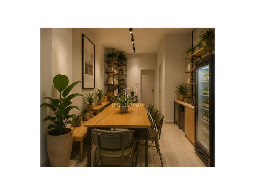 ESPAÇO COMERCIAL ÚNICO NA RUA DA BICA DUARTE BELO - LISBOA - Grande imagem: 3/4