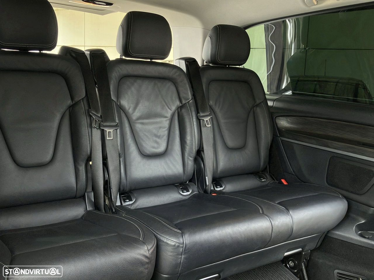 Mercedes-Benz V 300 d Avantgarde - 21