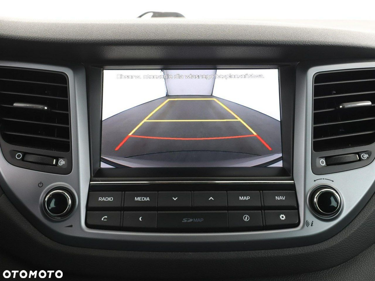 Hyundai Tucson 1.7 CRDI BlueDrive Style 2WD - 25
