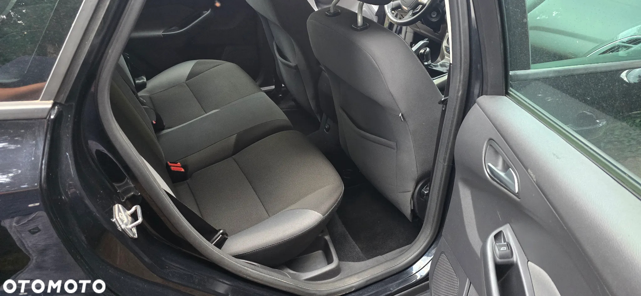 Ford Focus 1.6 Edition - 18