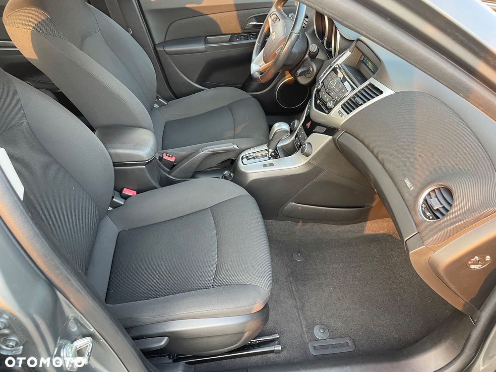 Chevrolet Cruze - 20