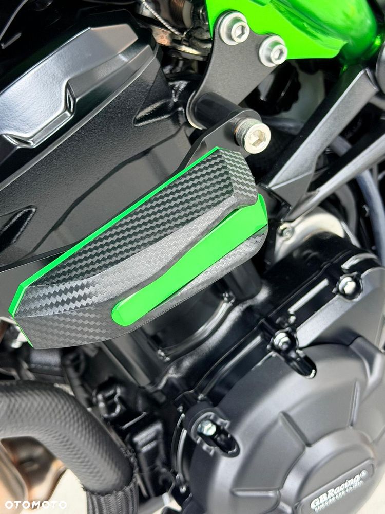 Kawasaki Z 900 - 21