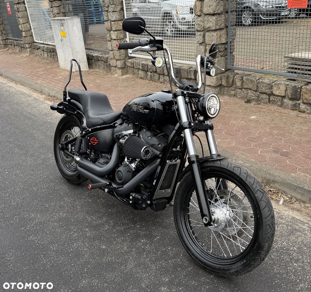 Harley-Davidson Softail Street Bob - 1