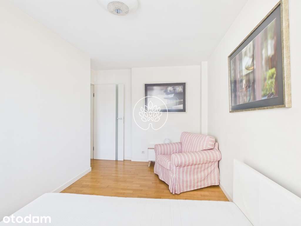 Centrum / Kamienica / Trzy pokoje / balkon / 54m2