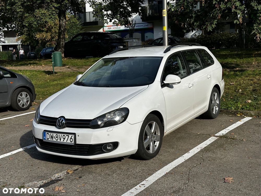 Volkswagen Golf - 1