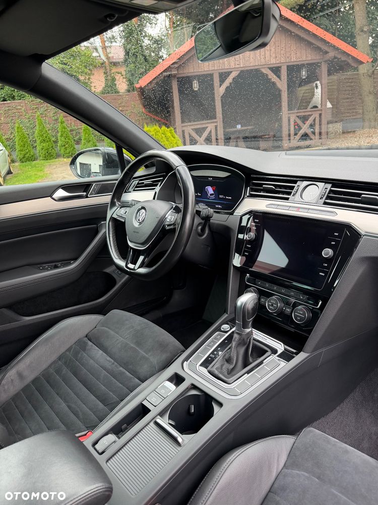 Volkswagen Passat 2.0 TDI Bi-Turbo BMT 4Mot Highline DSG - 31