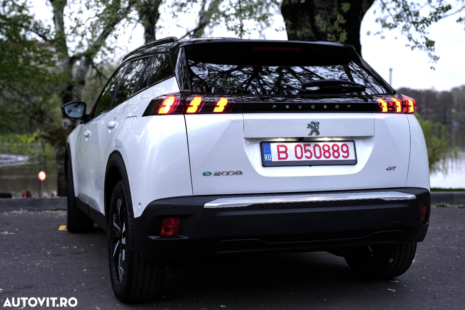 Peugeot 2008 e-2008 50 kWh GT - 3
