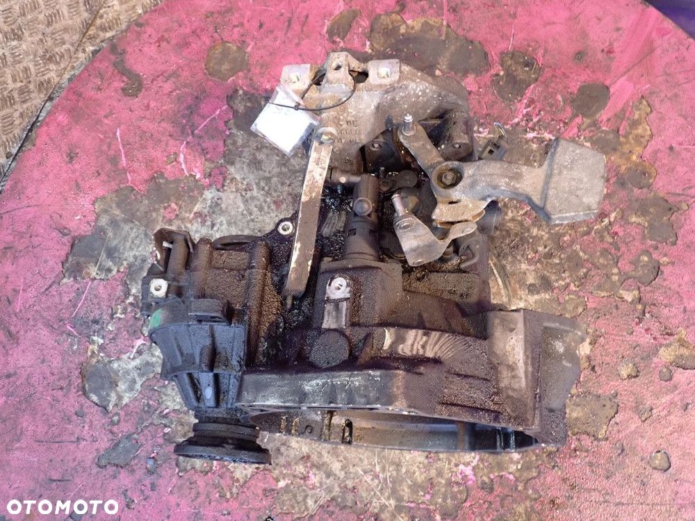 SKODA OCTAVIA II SKRZYNIA BIEGÓW  BKC / GQQ - 1