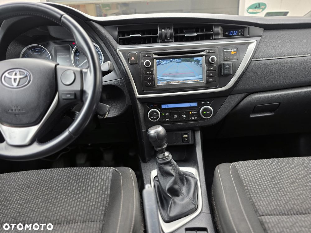 Toyota Auris - 5