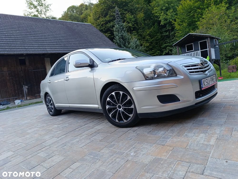 Toyota Avensis 2006 photo 5