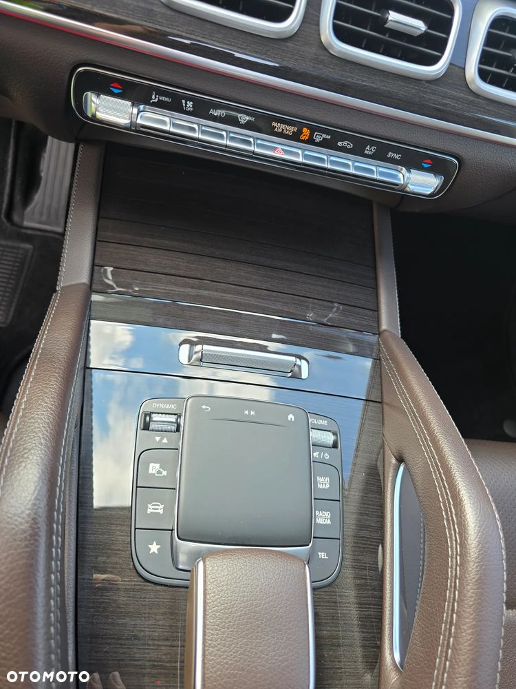 Mercedes-Benz GLE - 21