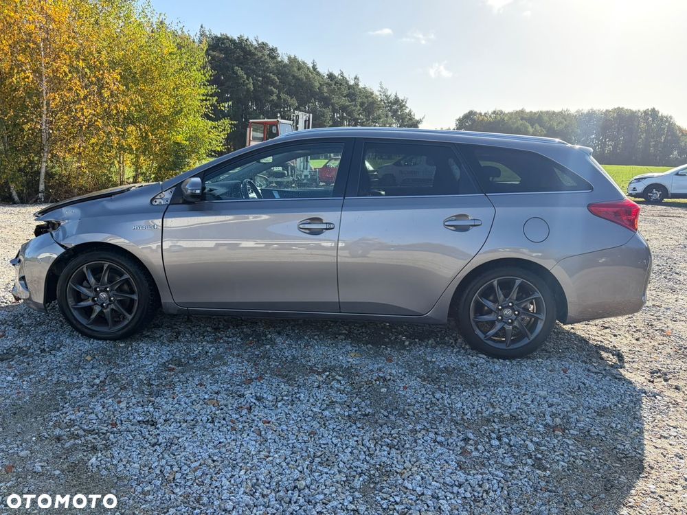Toyota Auris 1.8 HSD Luna - 16