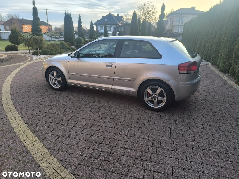 Audi A3 3-drzwiowe 1.9 TDI Attraction - 4