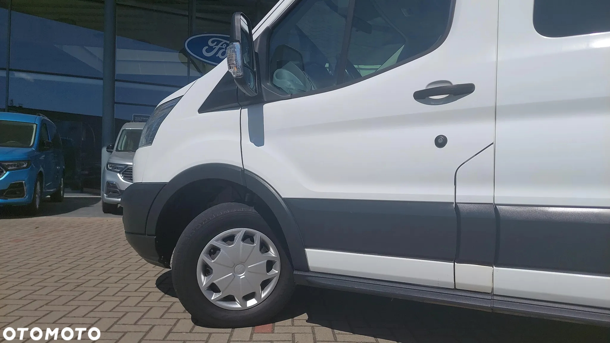 Ford Transit 350 L3H2 Trend - 12