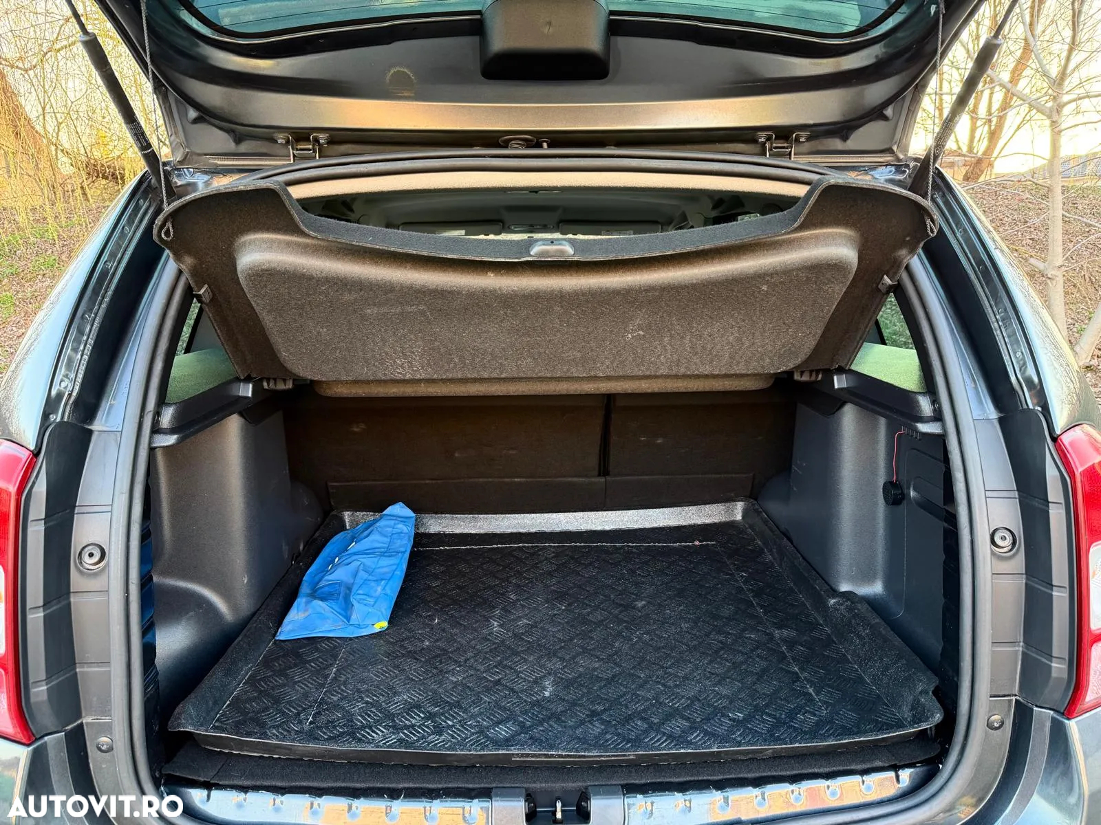 Dacia Duster 1.5 dCi 4x4 Laureate - 17