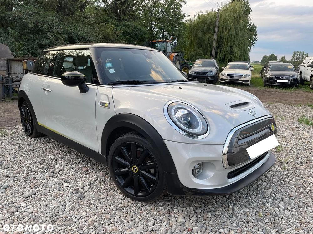 MINI Cooper SE Electric Trim - 1